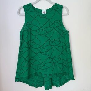 CAbi Emerald Green Eyelet Sleeveless Hi-Low Blouse Scalloped Hem Size M
